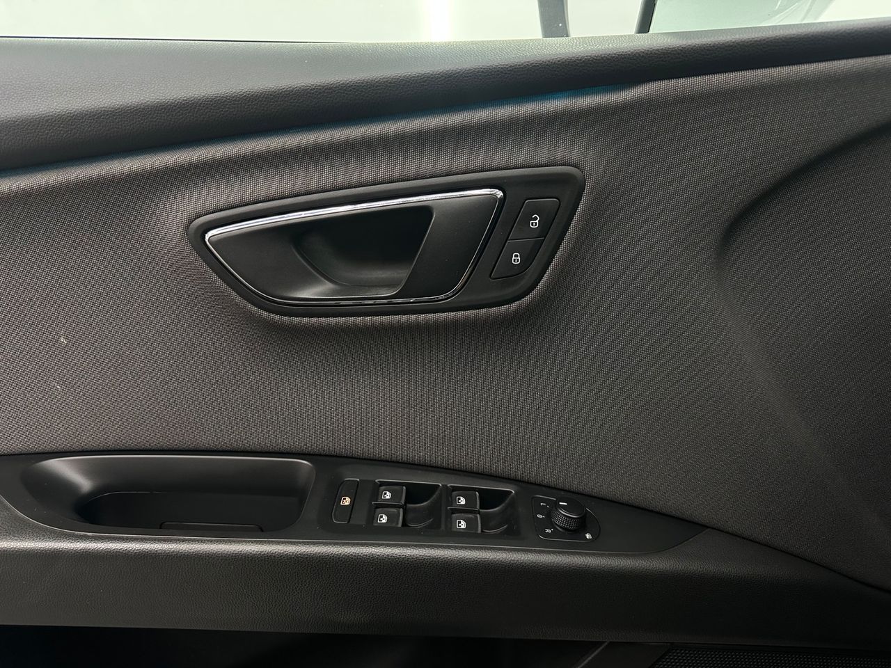 Seat Leon ST 2.0 TDI 110kW St&Sp Style Plus Nacional - UNICO PROPIETARIO - Foto 2 