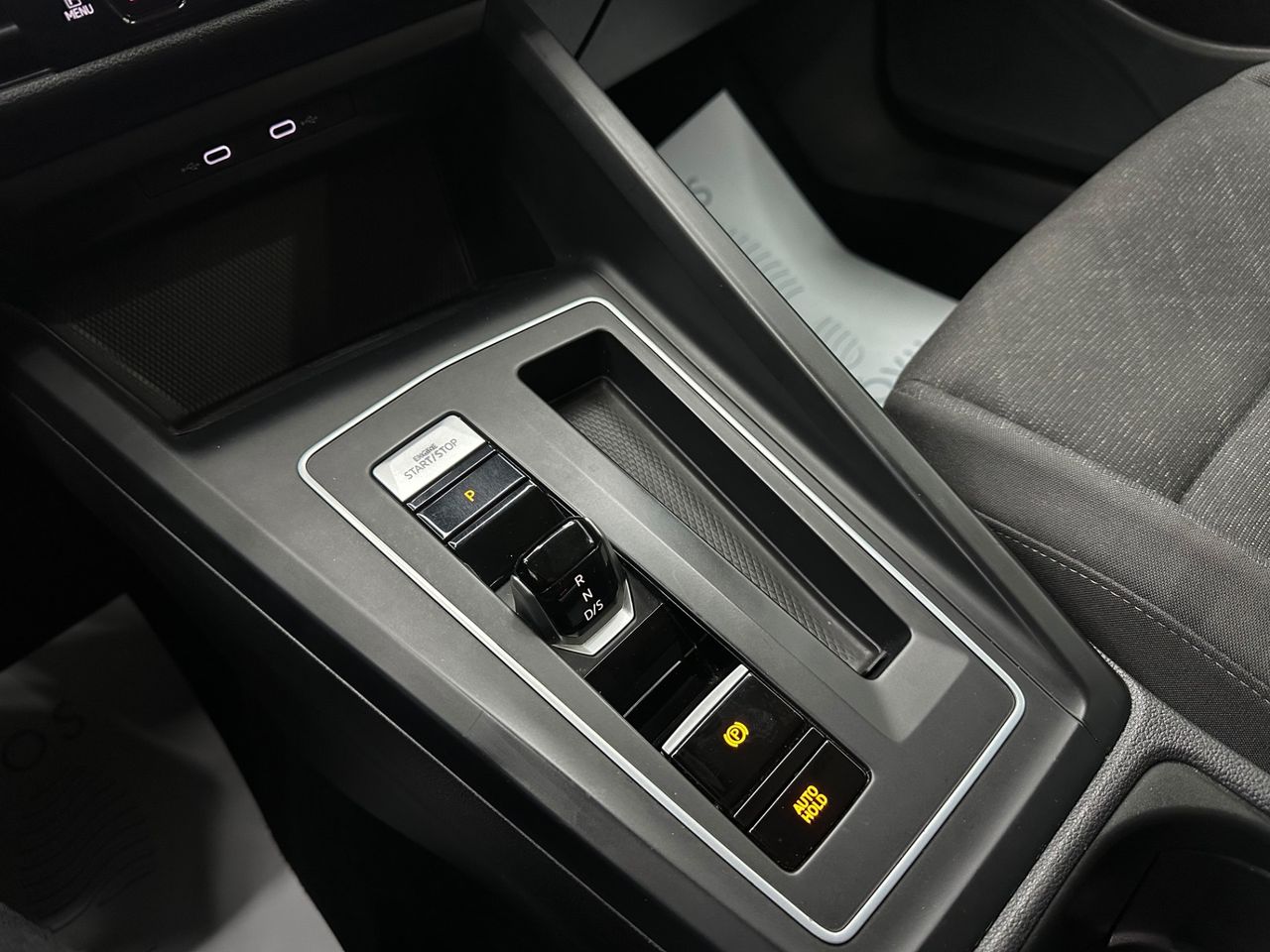 Volkswagen Golf Life 1.5 eTSI 110kW (150CV) DSG Variant - Foto 2 