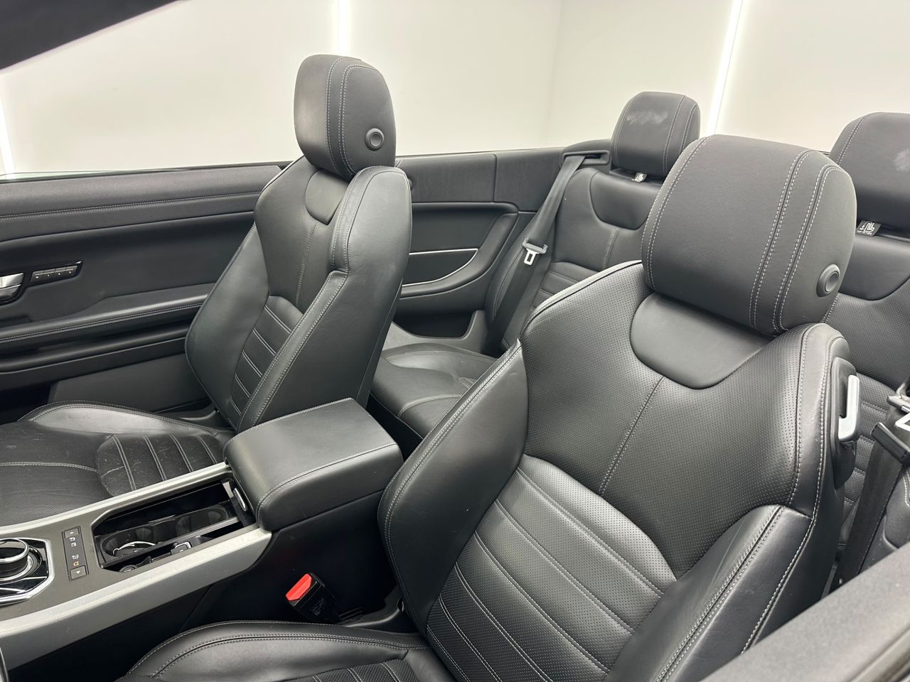 Land-Rover Range Rover Evoque 2.0L TD4 Diesel 110kW 4x4 HSE Dynamic - Foto 2 