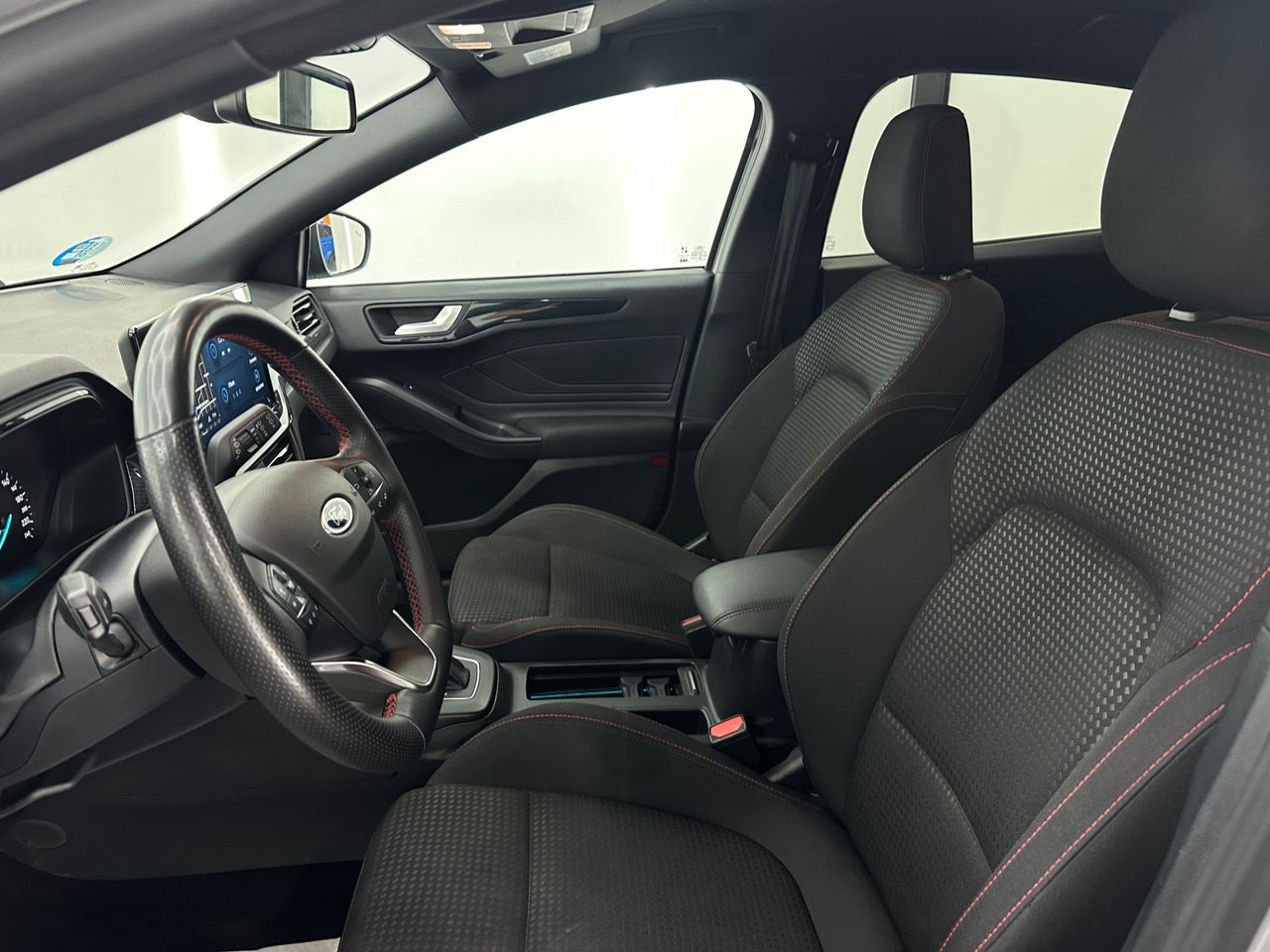 Ford Focus 1.0 Ecoboost MHEV 114kW ST-Line X Auto - Foto 2 