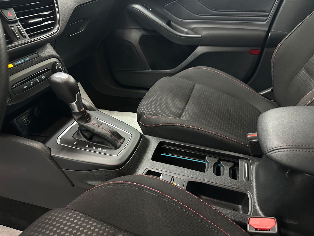 Ford Focus 1.0 Ecoboost MHEV 114kW ST-Line X Auto - Foto 2 