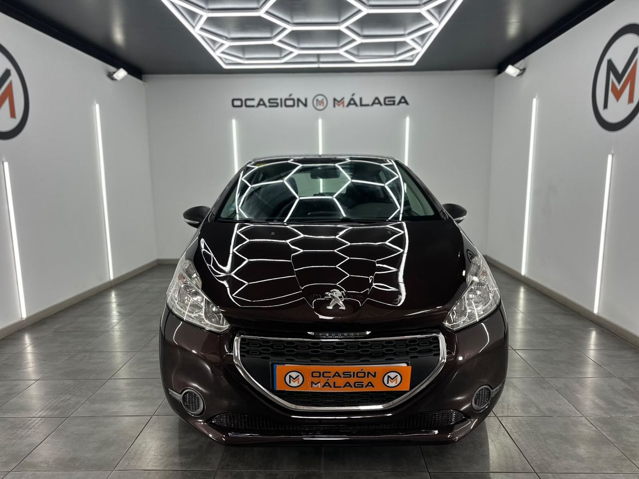 Peugeot 208 5P ALLURE 1.2 VTi 82 - Foto 2 