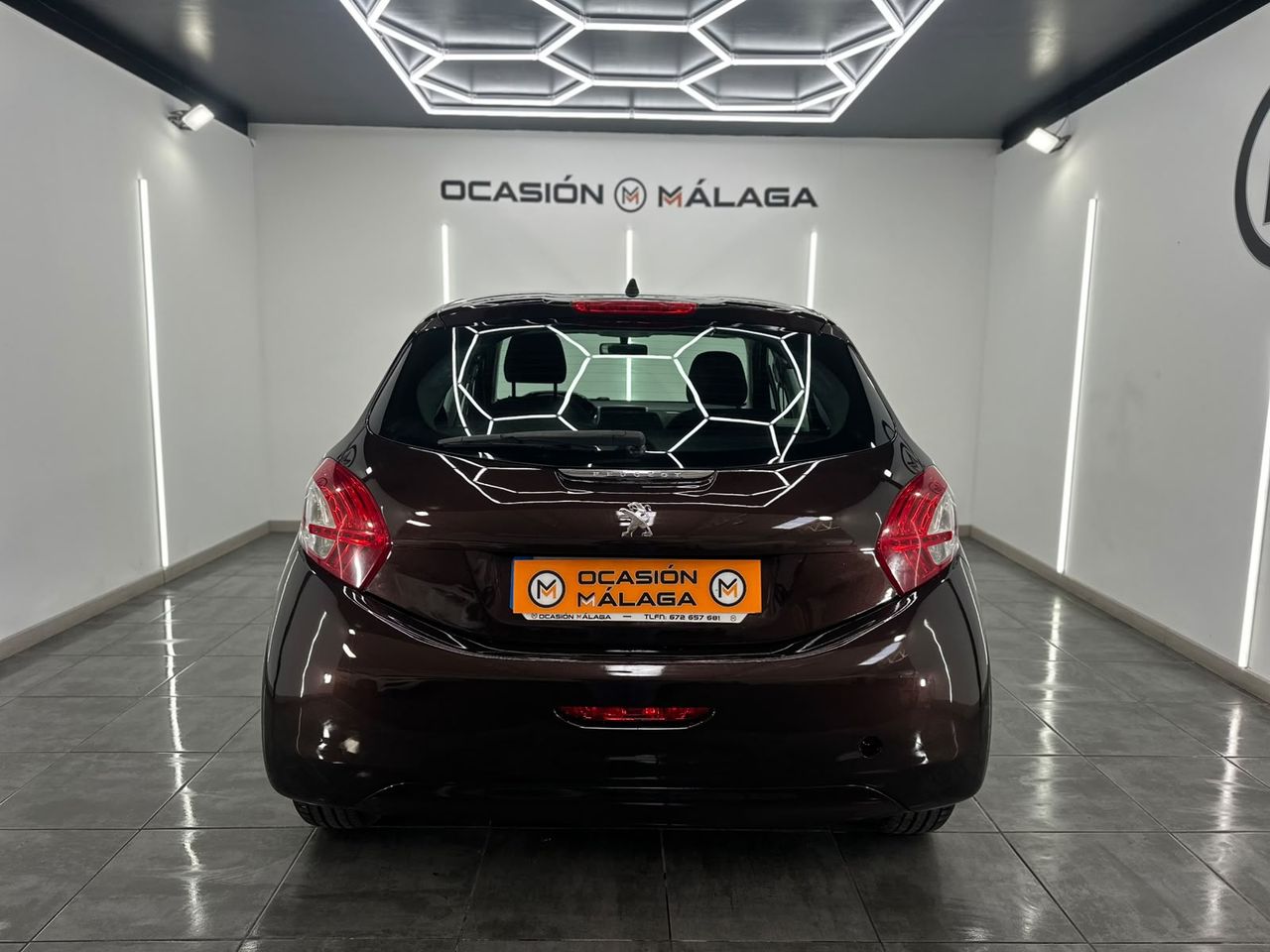 Peugeot 208 5P ALLURE 1.2 VTi 82 - Foto 2 