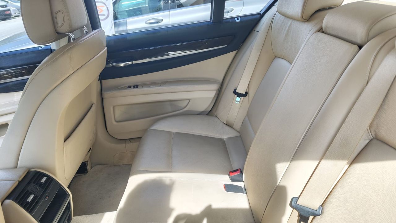 BMW Serie 7 750i xDrive - Foto 2 
