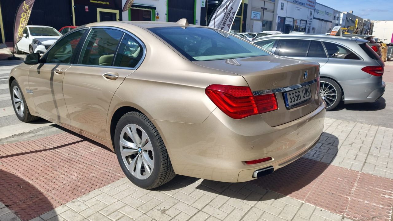 BMW Serie 7 750i xDrive - Foto 2 