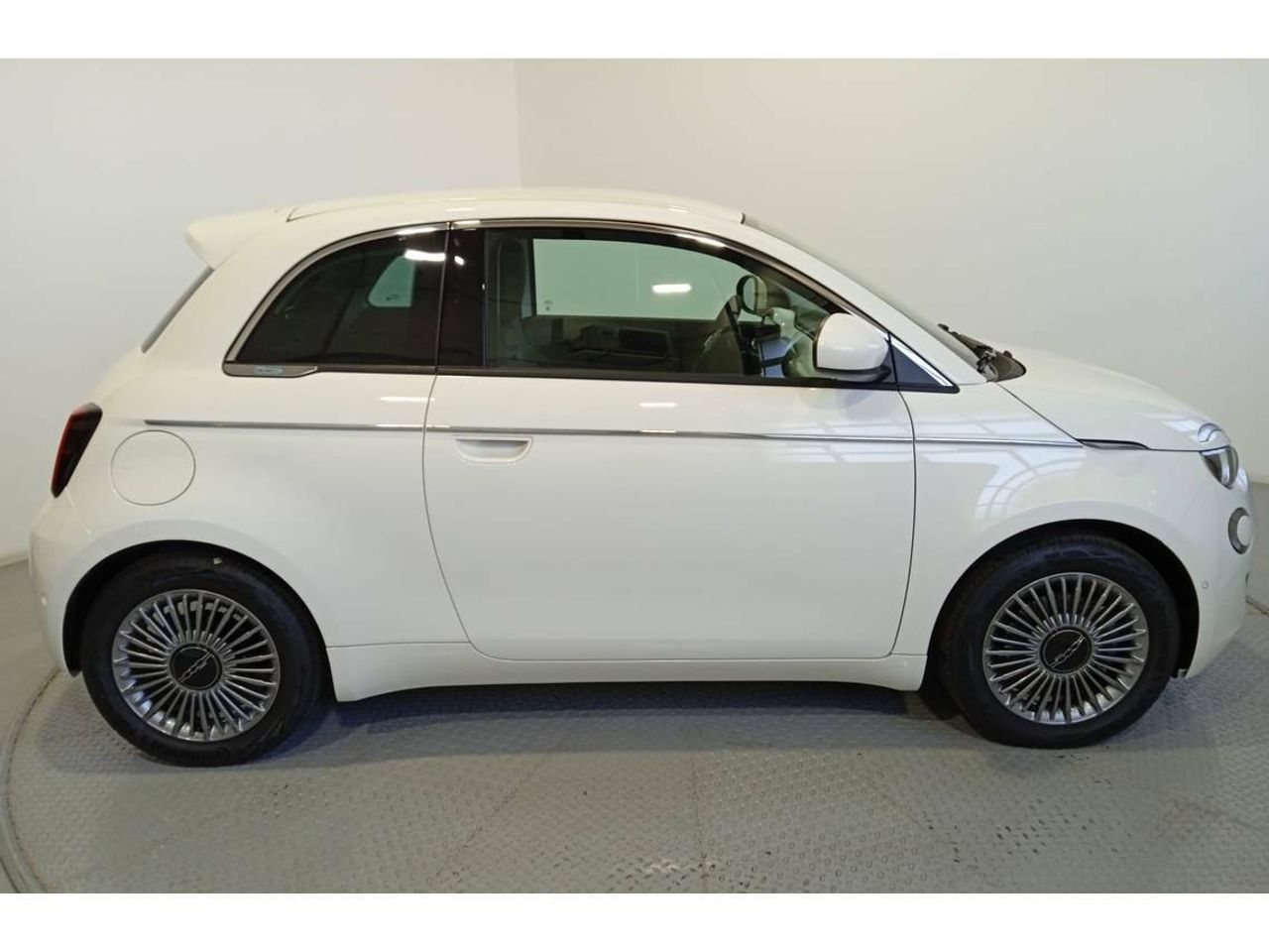 Fiat 500 Monotrim Hb 320km 85kW (118CV)+Style+Com - Foto 2