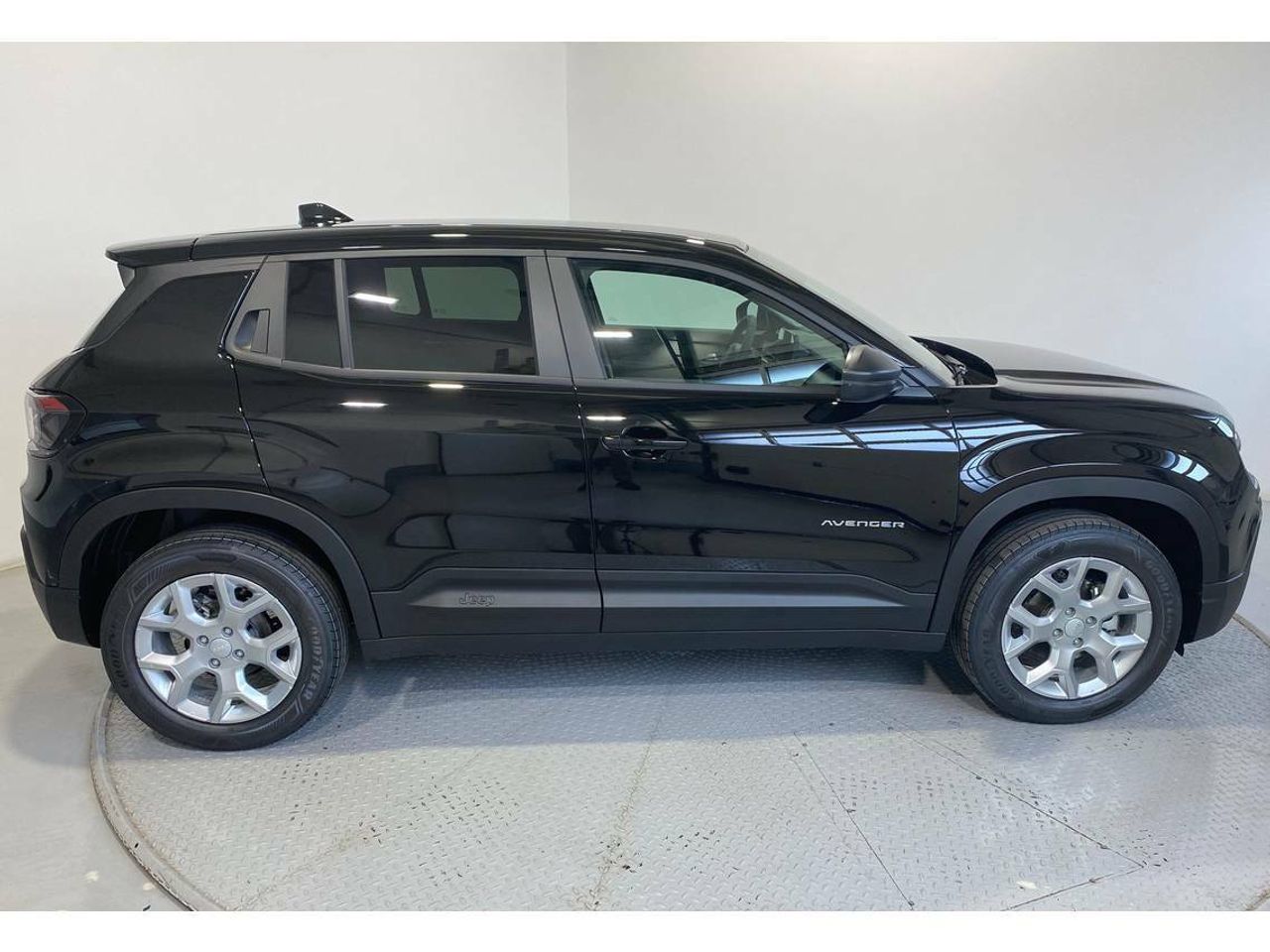 Jeep Avenger Longitude 1.2 G 74kW (100CV) - Foto 2