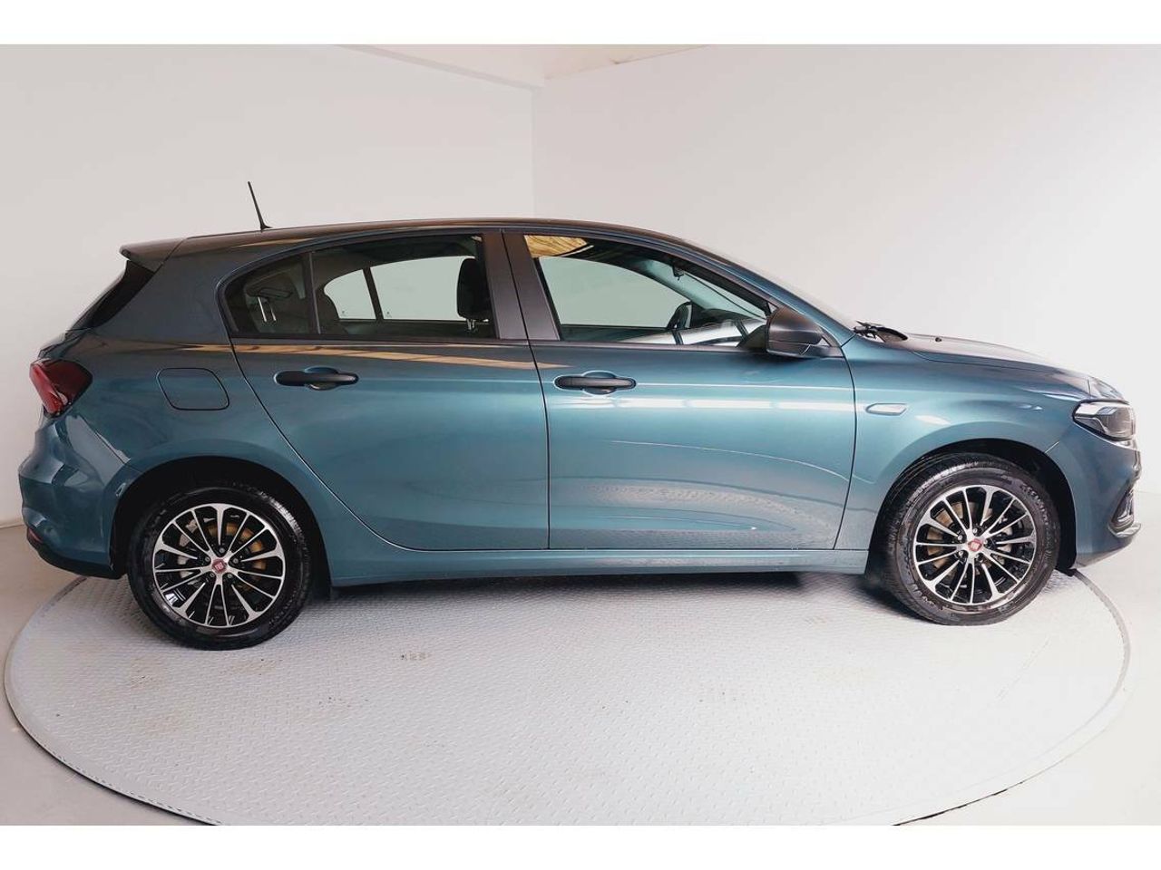 Fiat Tipo - HB Diesel 1.6 97kW (130CV) manual - Foto 2