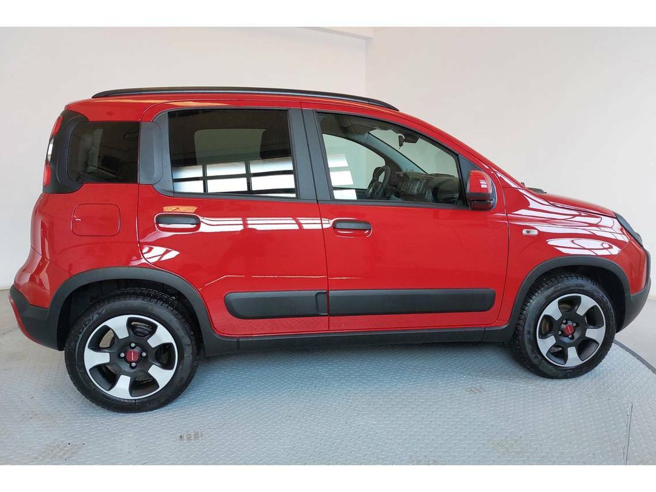 Fiat Panda Cross 1.0 Hybrid 51kw (70CV) - Foto 2