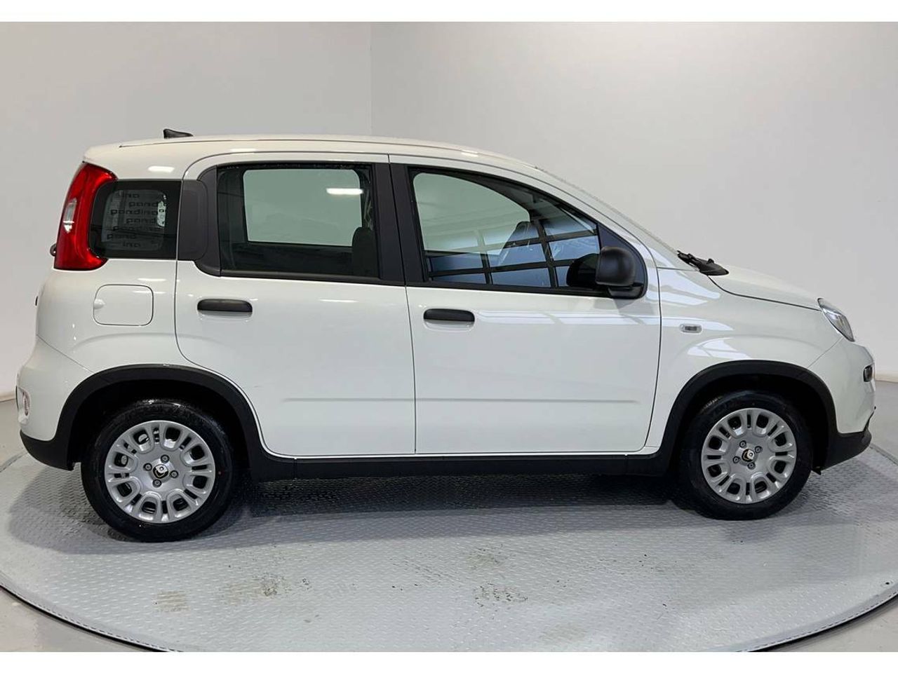 Fiat Panda Pandina 1.0 Hybrid 51kW (70cv) - Foto 2