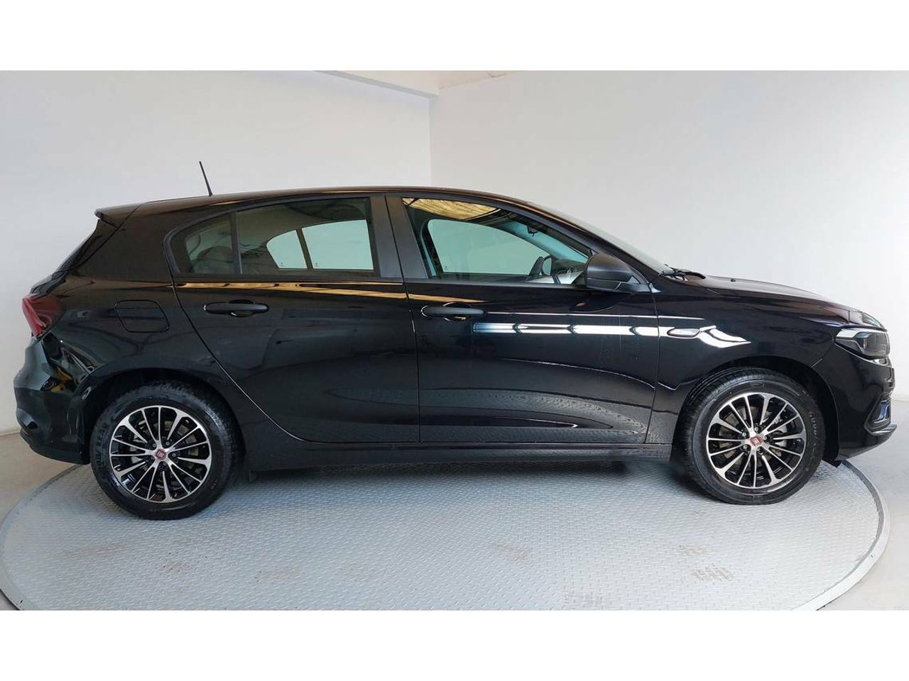 Fiat Tipo - HB Diesel 1.6 97kW (130CV) manual - Foto 2