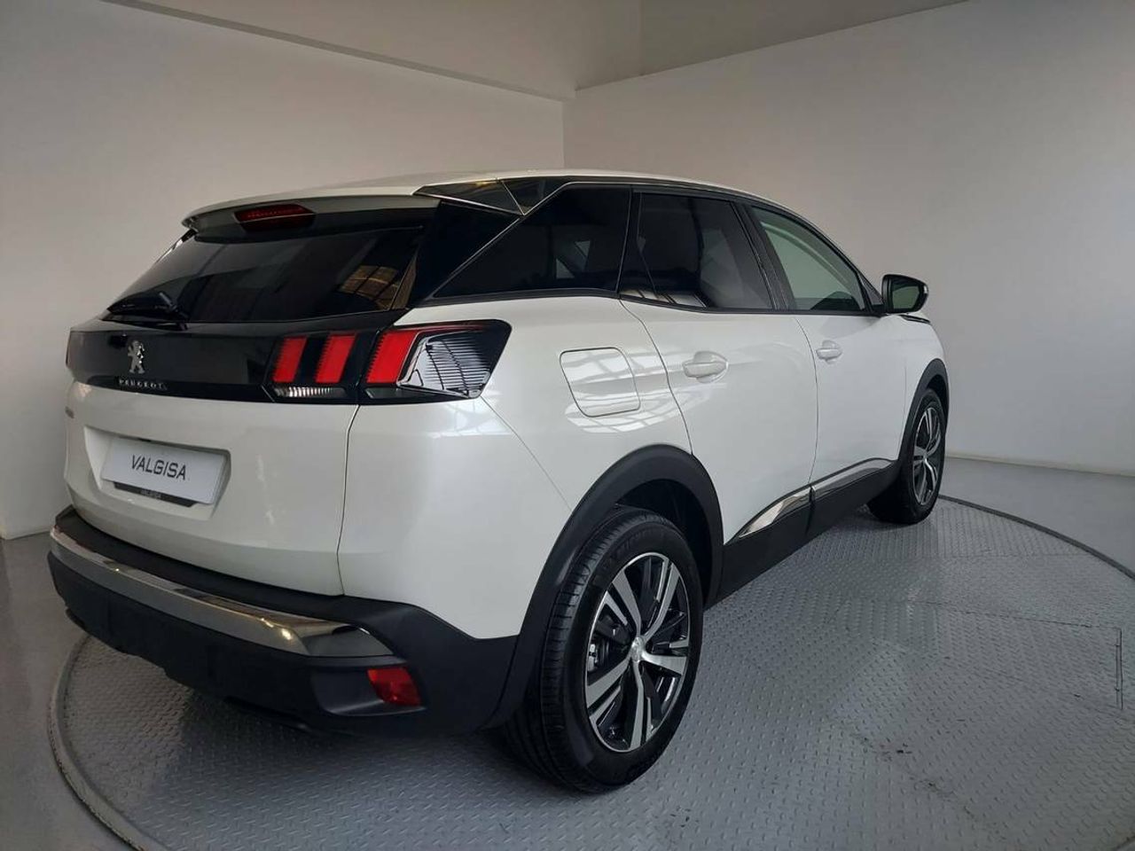 Peugeot 3008 Allure Pack 1.5 BlueHDi 96kW (130CV) S&S - Foto 2