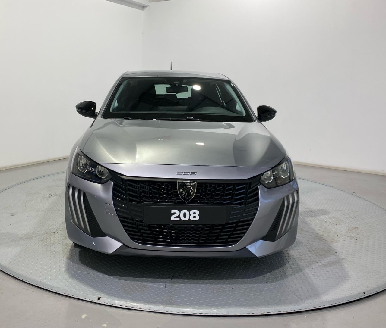 peugeot 208 2025 / foto grande (3)