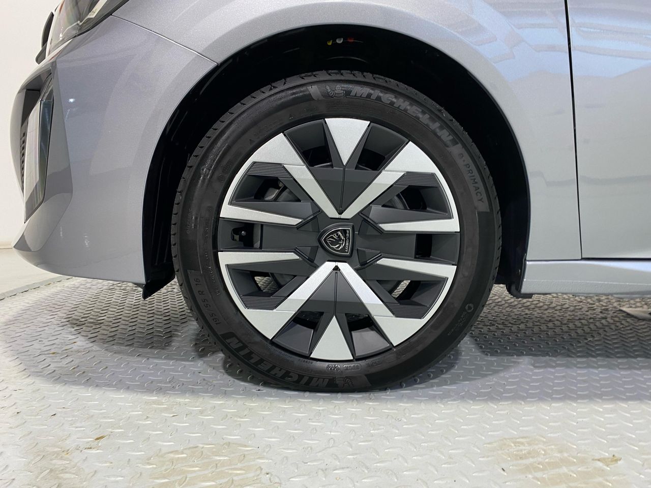 Peugeot 208 Style HYBRID 100 eDCS6 - Foto 2