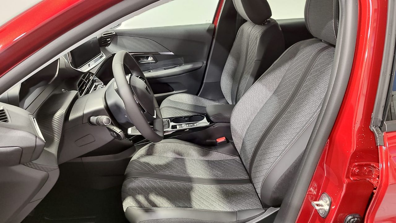 Peugeot 208 Allure HYBRID 100 eDCS6 - Foto 2