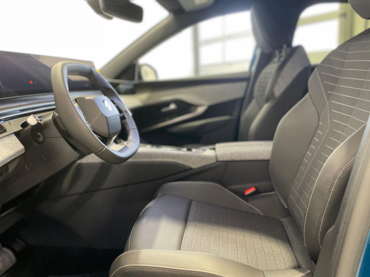 Peugeot 3008 Hybrid 1.2 100KW Allure eDCS6 - Foto 2