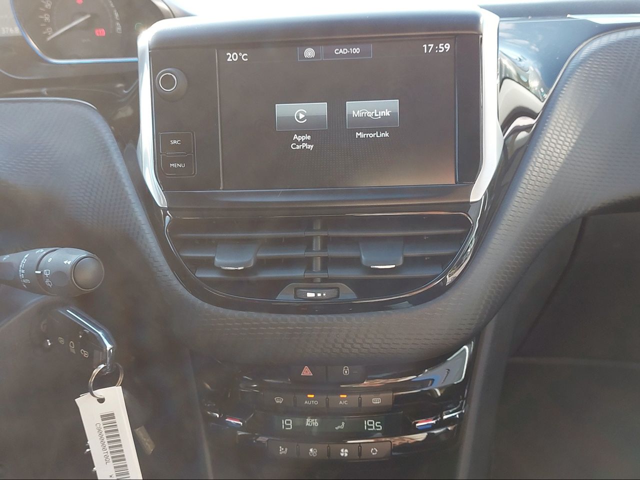 Peugeot 2008 Allure 1.2 PureTech 81KW (110CV)S&S EAT6 - Foto 2