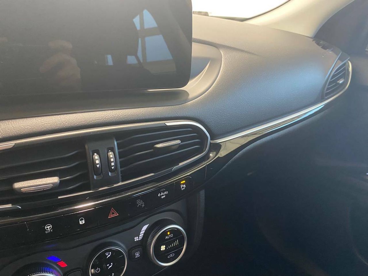 Fiat Tipo Red SW   1.5 Hybrid 97kW (130CV) DCT  - Foto 2