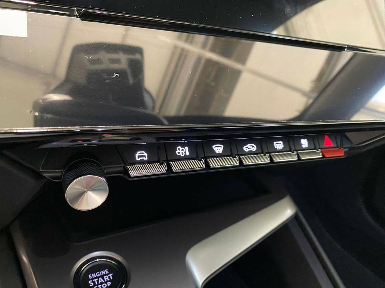 Peugeot 308 First Edition 5P   Eléctrico 115kW (156CV) - Foto 2