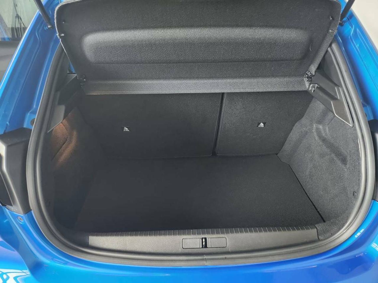 Peugeot 208 Allure Pack BlueHDi 73kW (100CV)  - Foto 2