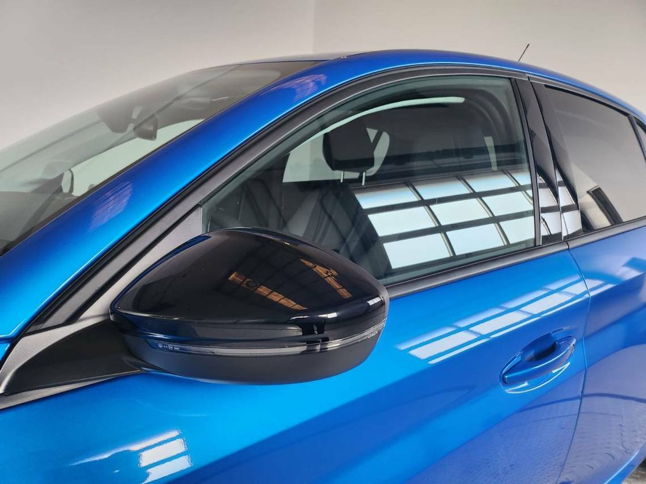 Peugeot 208 Allure Pack BlueHDi 73kW (100CV)  - Foto 2