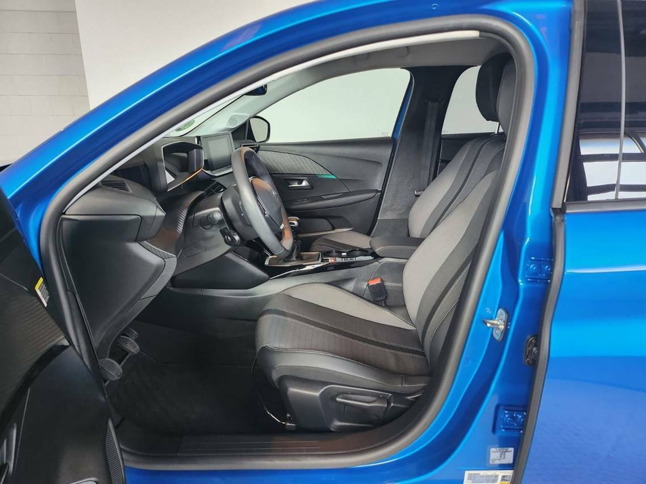 Peugeot 208 Allure Pack BlueHDi 73kW (100CV)  - Foto 2