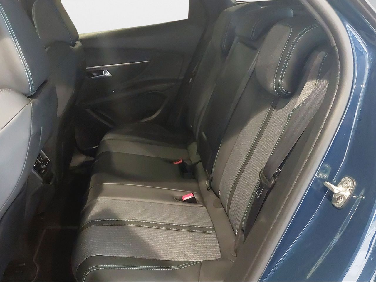 Peugeot 3008 1.2 PureTech 96KW S&S Allure EAT8 - Foto 2