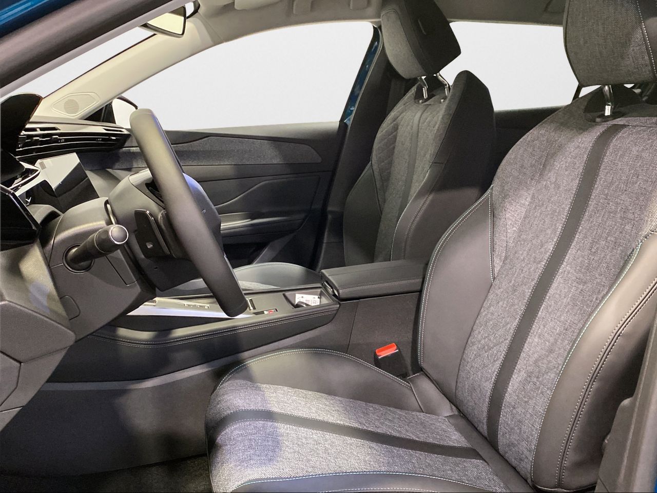 Peugeot 408 408 Allure HYBRID 145 eDCS6 - Foto 2
