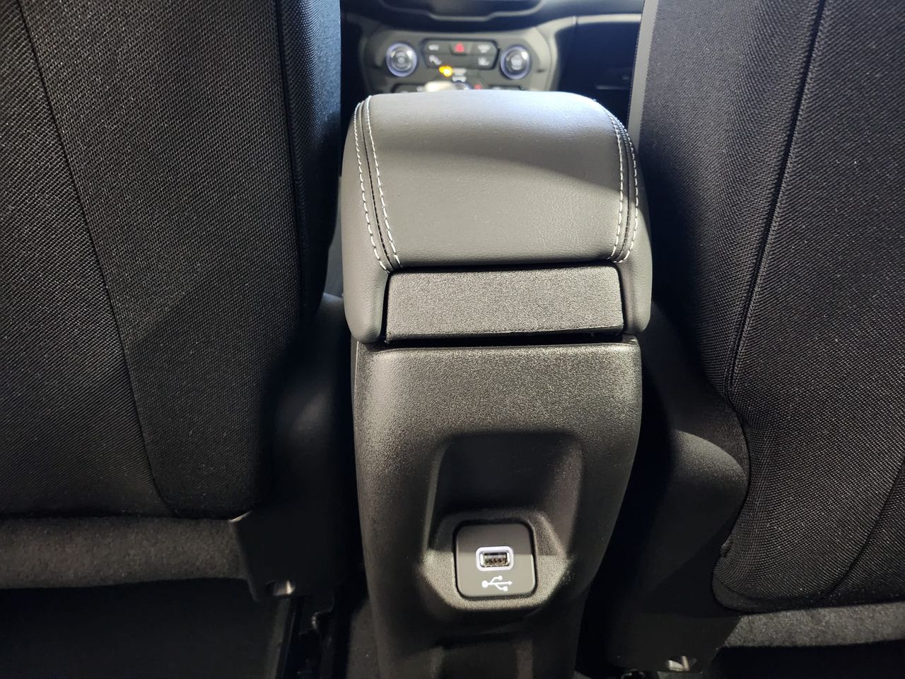 Jeep Renegade eHybrid 1.5 96kW(130CV) Limited ATX - Foto 2