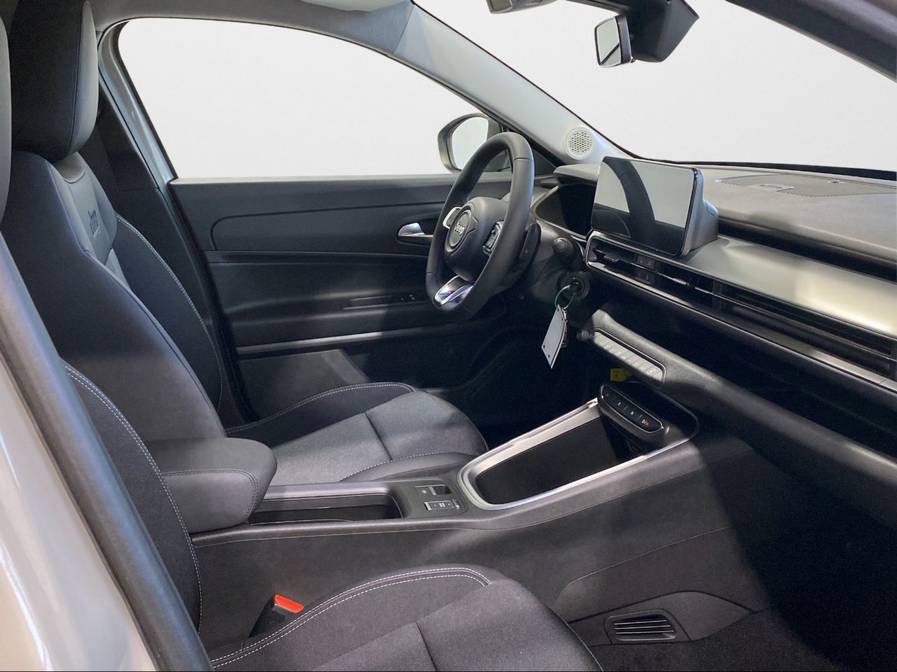 Jeep Avenger 1.2 eHybrid 74kW (100CV) Altitude - Foto 2