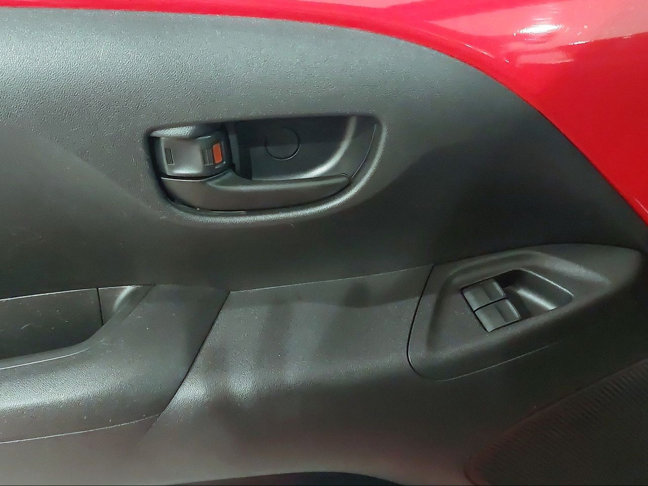 Peugeot 108 Active VTi 52kW (72CV) - Foto 2