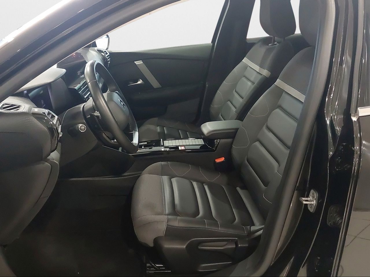 Citroën C4 BlueHDi 130 S&S EAT8 Shine - Foto 2