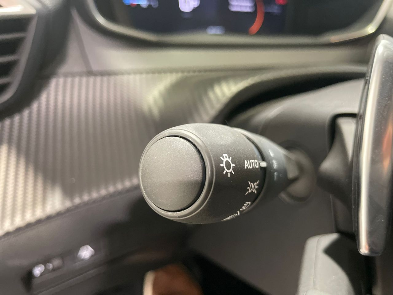 Peugeot 208 Allure HYBRID 110 eDCS6 - Foto 2