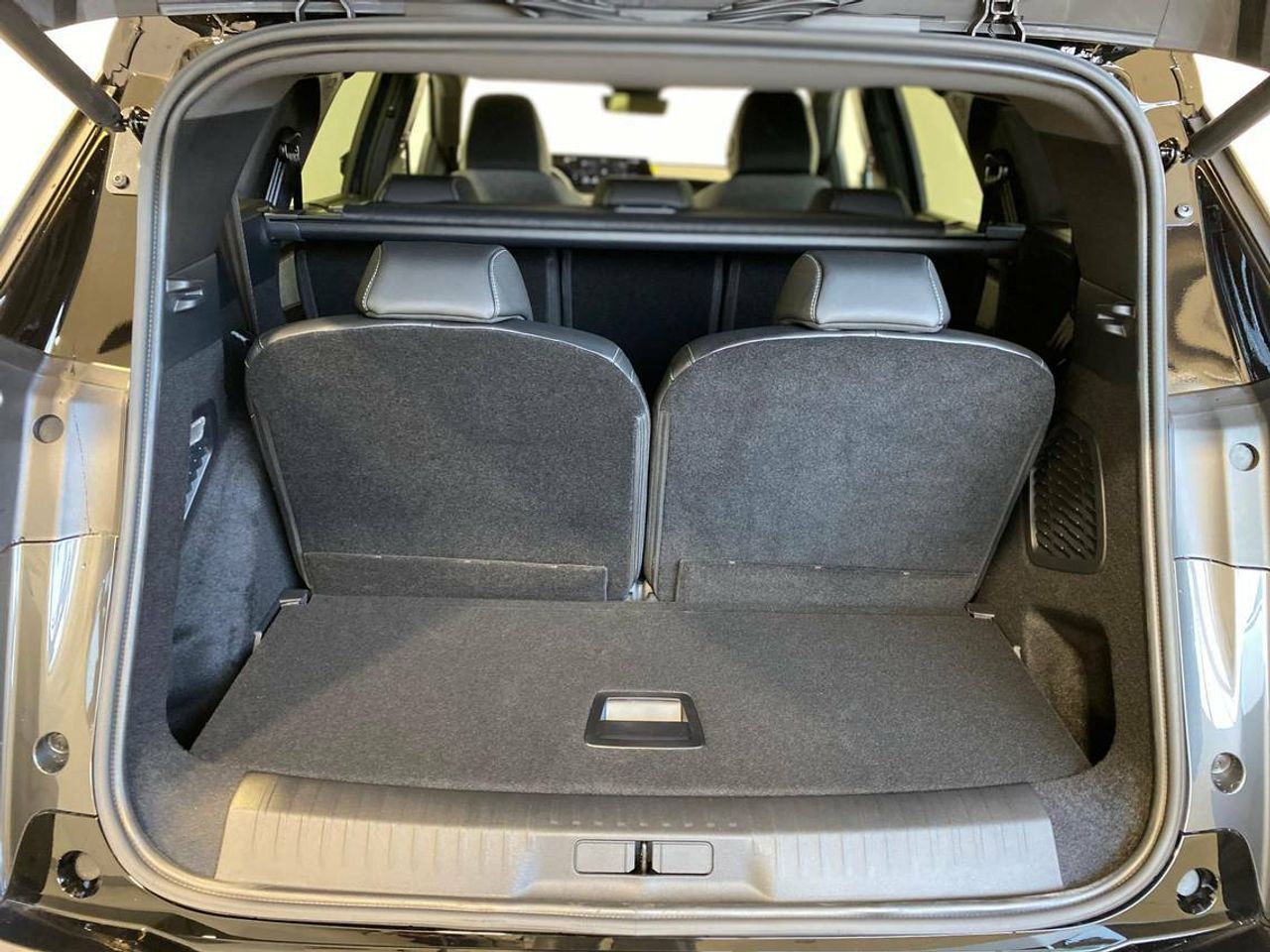 Peugeot 5008 GT Eléctrico 157kW - Foto 2