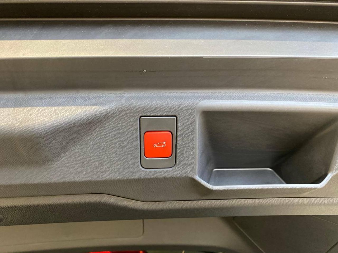 Peugeot 5008 GT Eléctrico 157kW - Foto 2