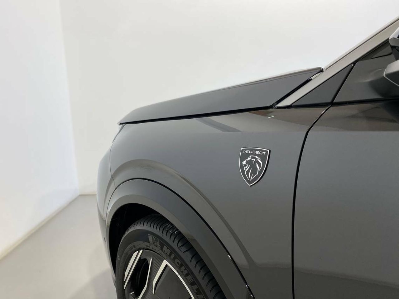 Peugeot 5008 GT Eléctrico 157kW - Foto 2