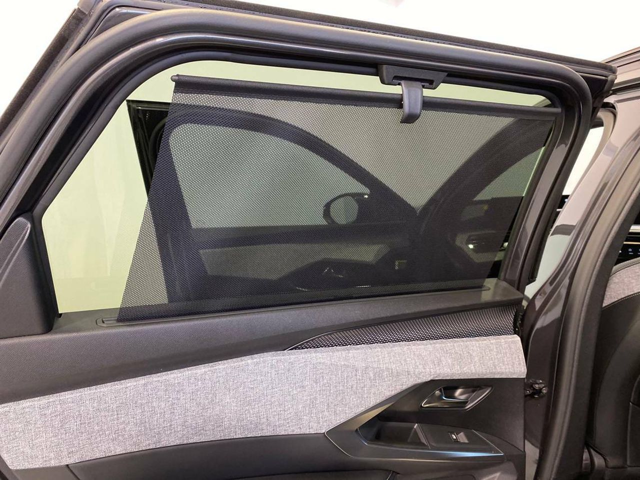 Peugeot 5008 GT Eléctrico 157kW - Foto 2