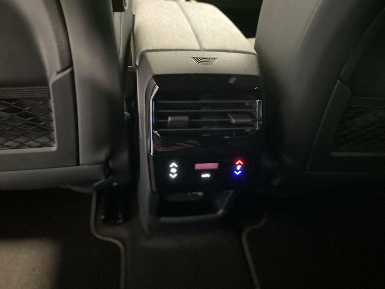 Peugeot 5008 GT Eléctrico 157kW - Foto 2