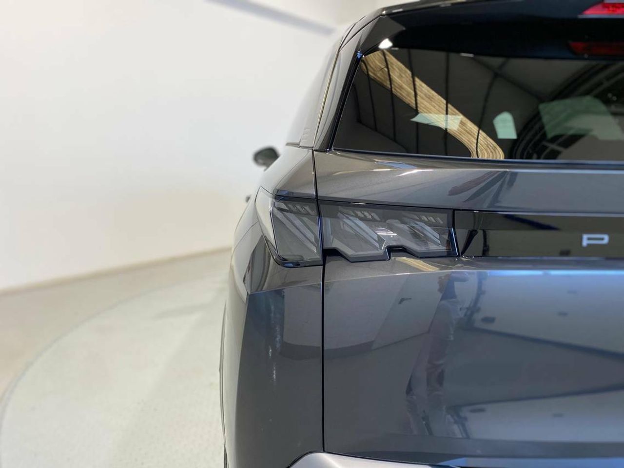 Peugeot 5008 GT Eléctrico 157kW - Foto 2