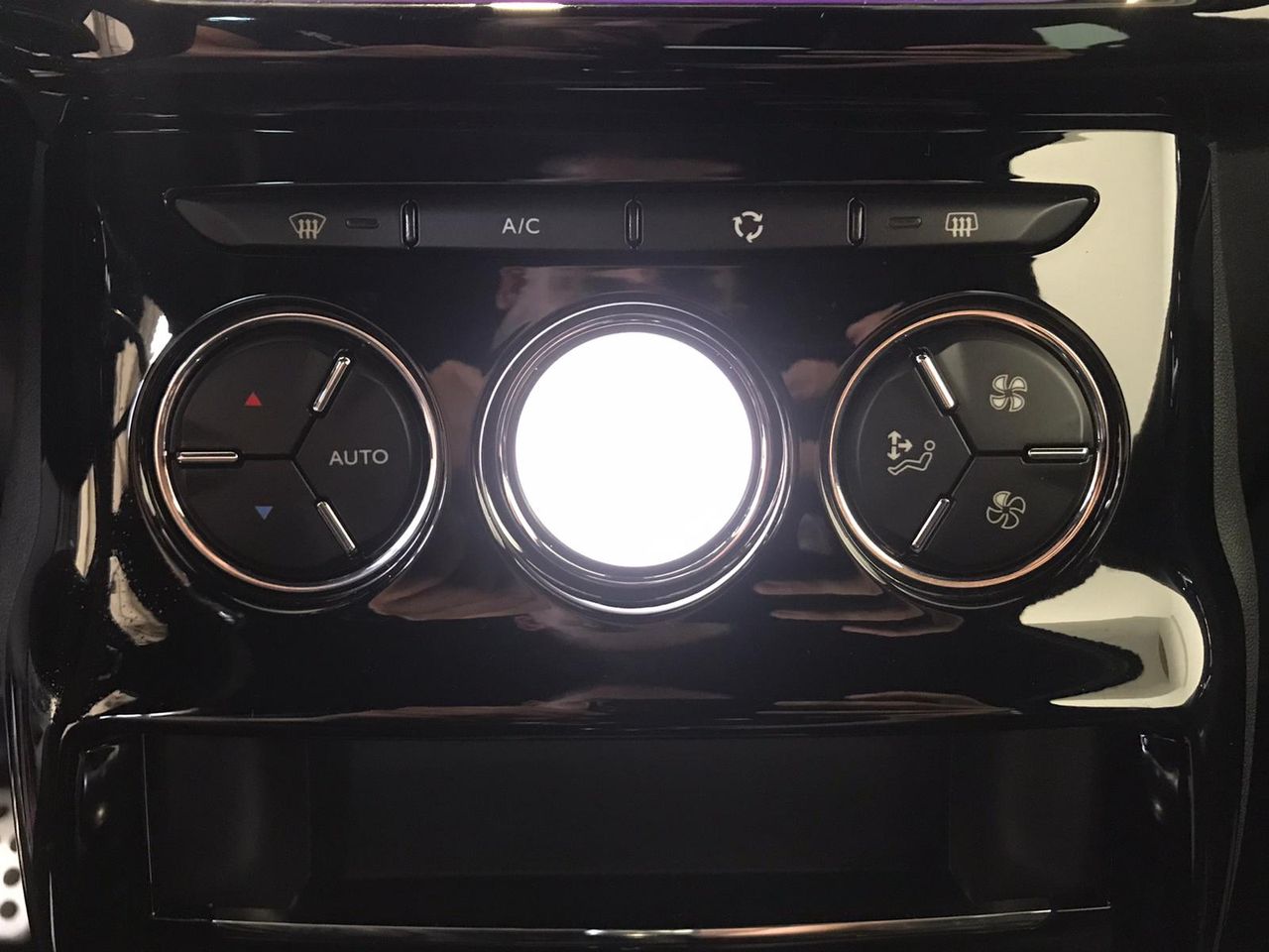 DS DS 3 PureTech 110 S&S EAT6 Sport - Foto 2