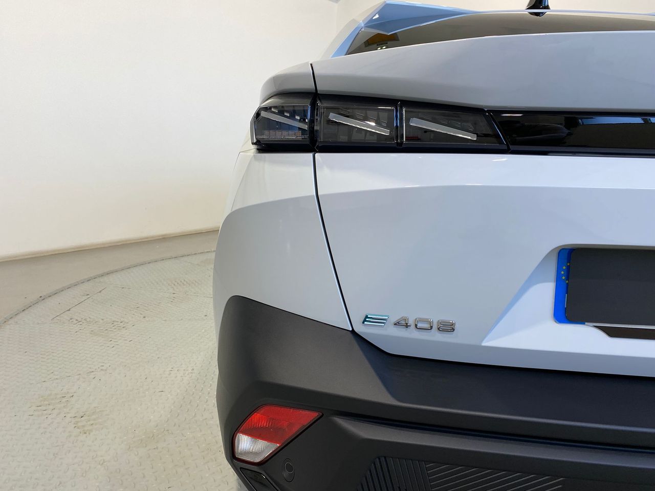 Peugeot e-408 E-408 GT Eléctrico 210 (157kW) - Foto 2