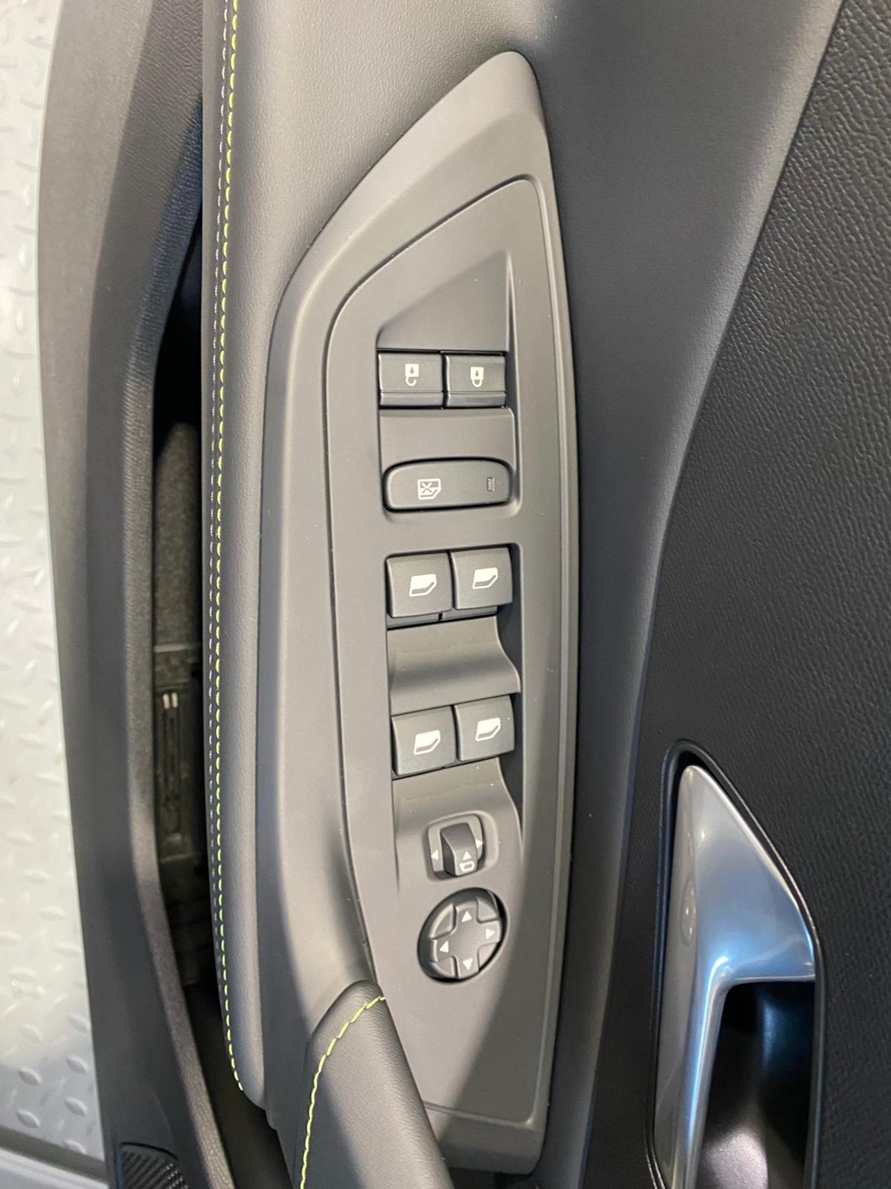 Peugeot e-408 E-408 GT Eléctrico 210 (157kW) - Foto 2