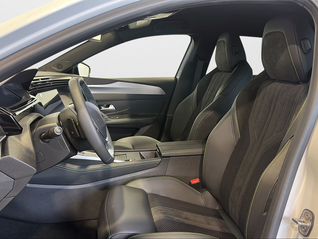 Peugeot e-408 E-408 GT Eléctrico 210 (157kW) - Foto 2