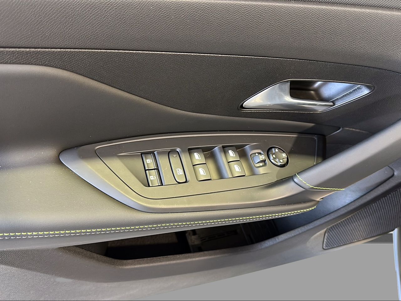 Peugeot e-408 E-408 GT Eléctrico 210 (157kW) - Foto 2