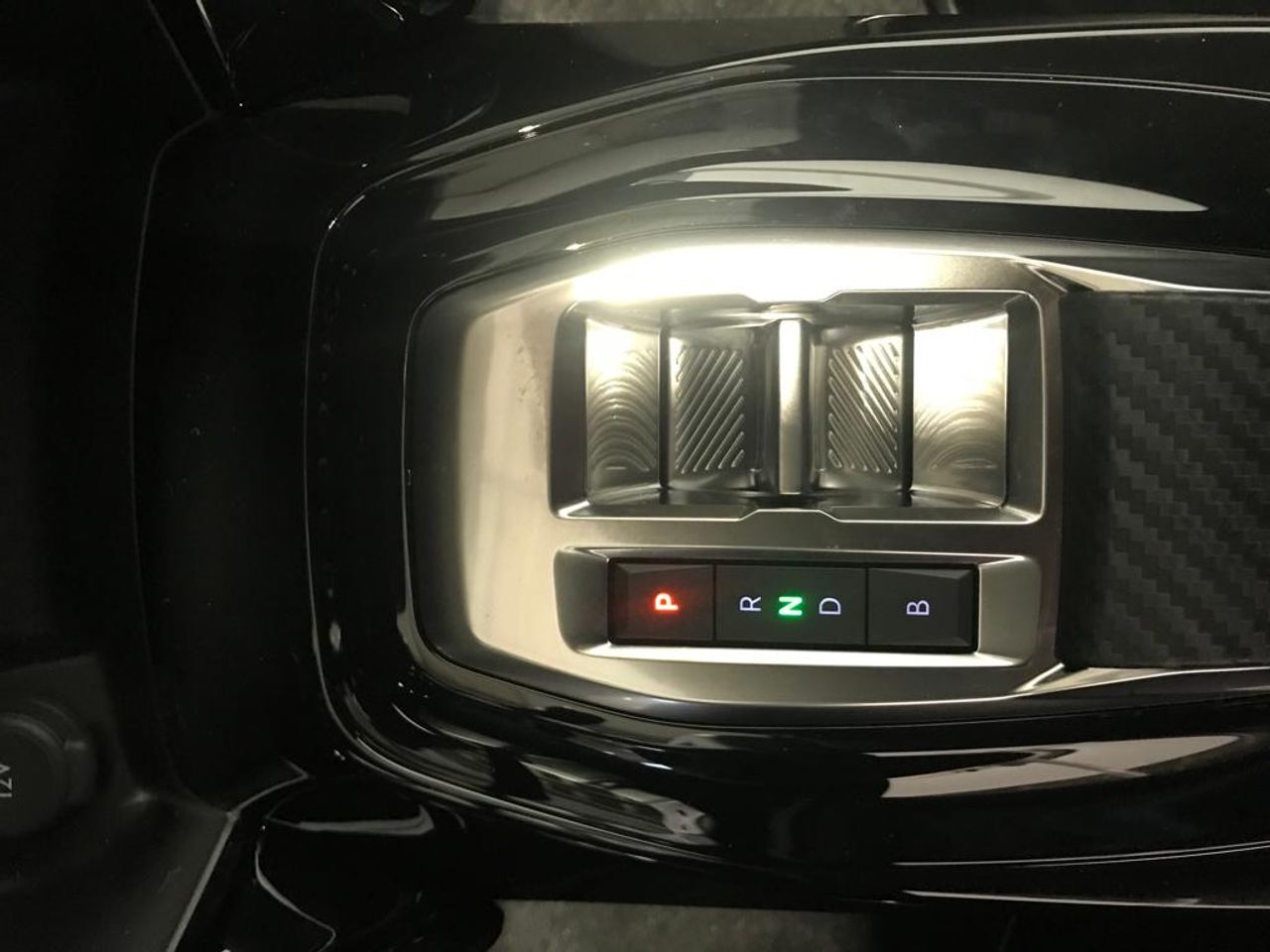 Peugeot e-2008 Eléctrico Allure 156 (115kW) - Foto 2