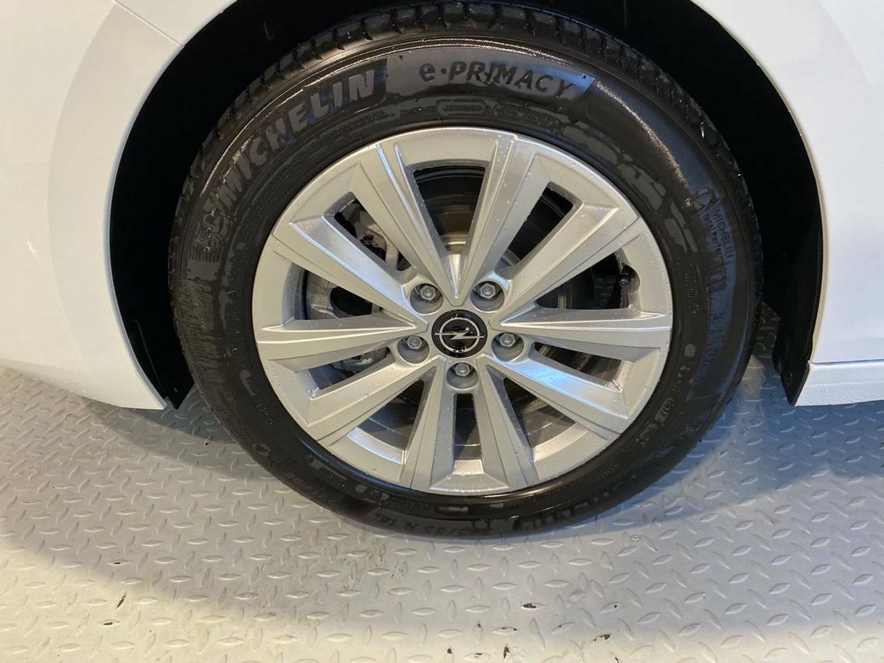 Opel Astra 1.2T XHT Hybrid 107kW Edition eDCT - Foto 2