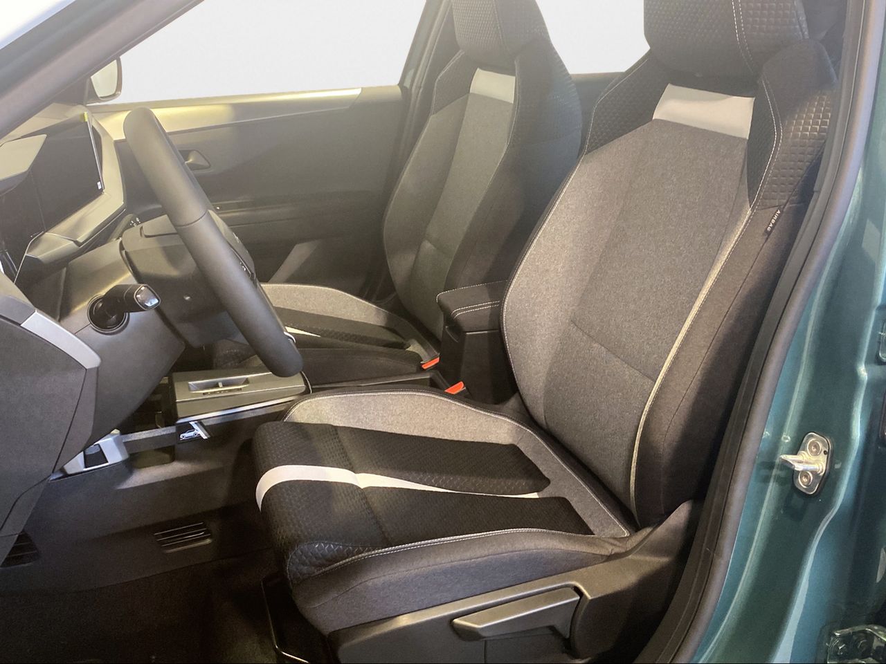 Opel Frontera 1.2T XHT Hybrid eDCT6 107kW Edition - Foto 2