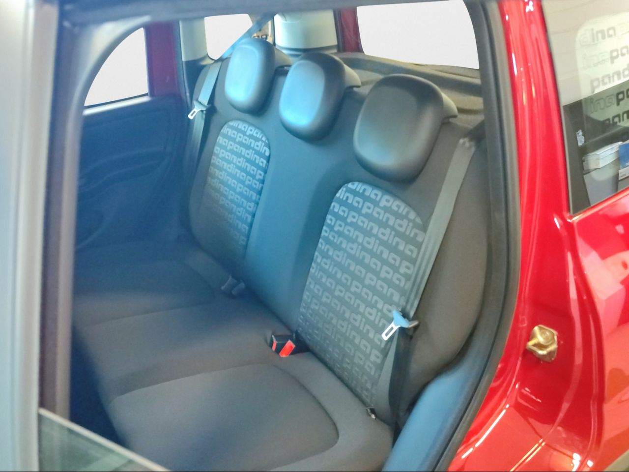 Fiat Panda Pandina 1.0 Hybrid 51kW (70cv) - Foto 2