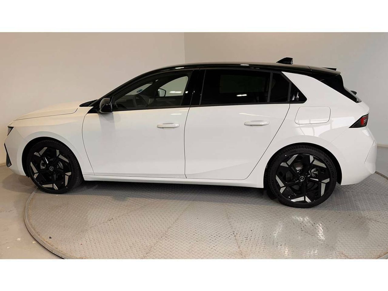 Opel Astra GSE 1.6T Plug-in Hybrid 165kW (225CV)   Aut - Foto 2