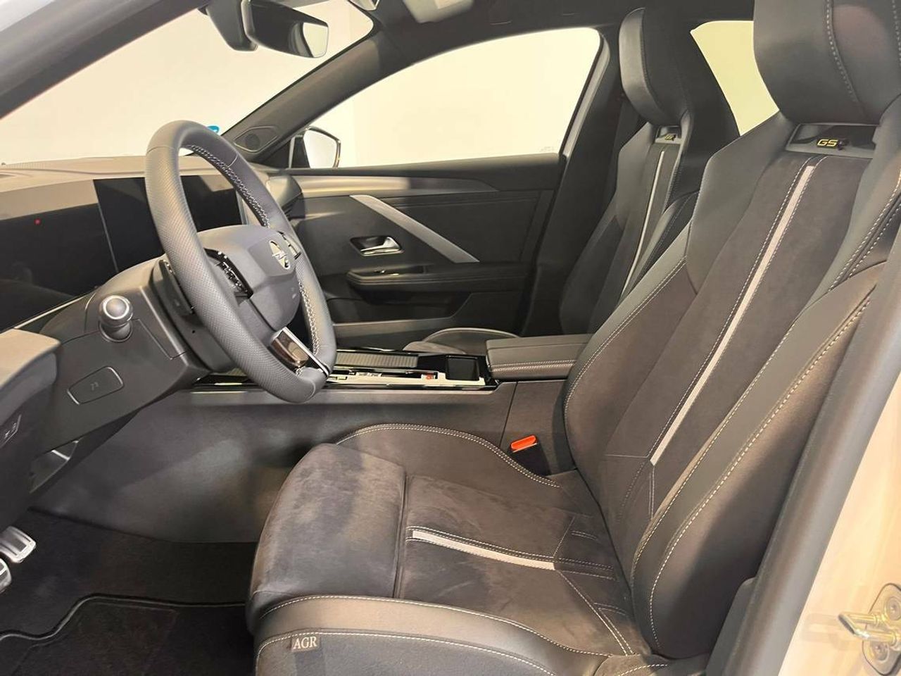 Opel Astra GSE 1.6T Plug-in Hybrid 165kW (225CV)   Aut - Foto 2